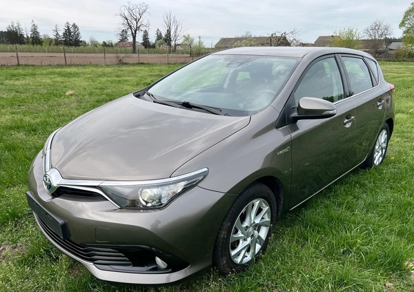 Toyota Auris cena 62000 przebieg: 156000, rok produkcji 2016 z Warszawa małe 436